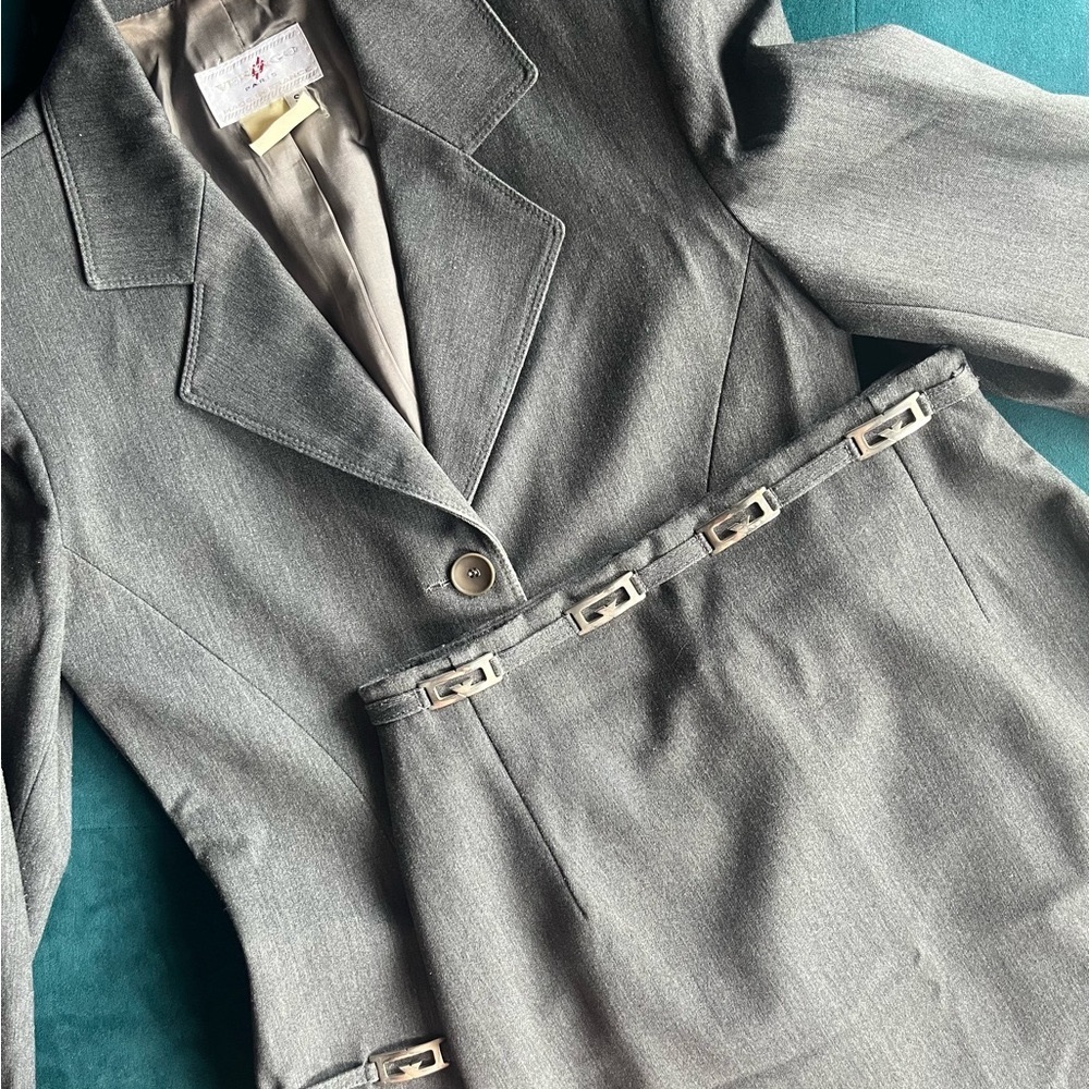 Vertigo Paris Gray Jacket and Skirt